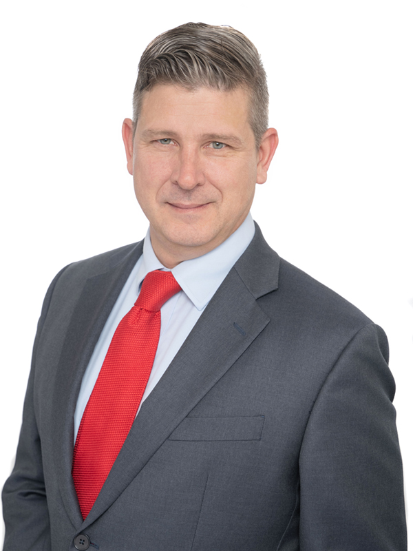 Christopher L. Minakowski